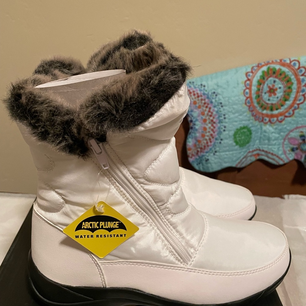 Artic plunge snow boots